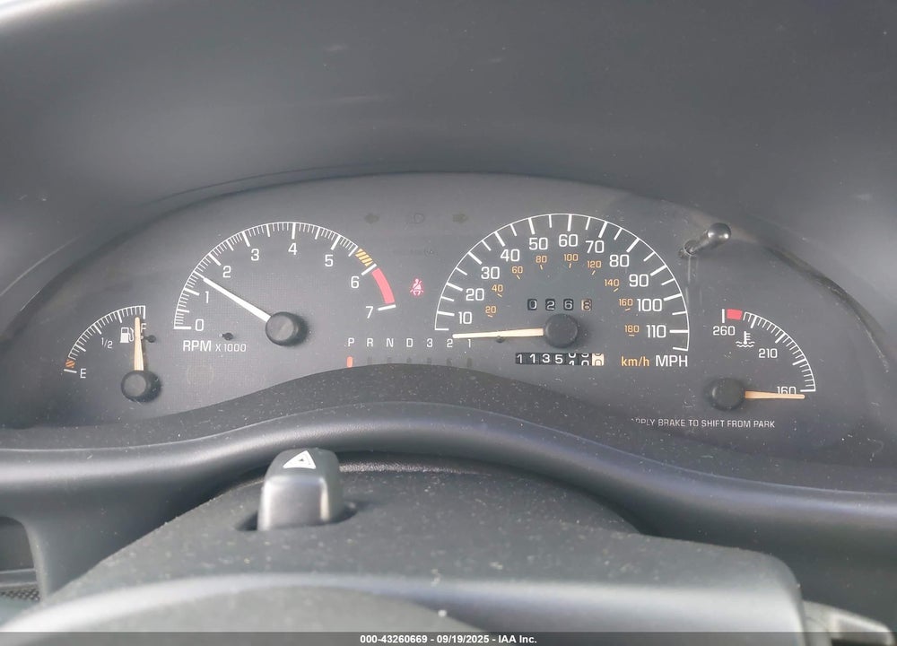 2002 PONTIAC GRAND PRIX GTP VIN: 1G2WR121X2F174562