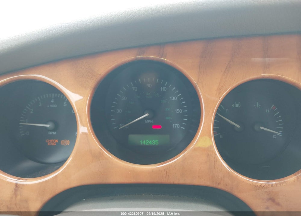 1998 JAGUAR XK8 VIN: SAJGX2245WC025507