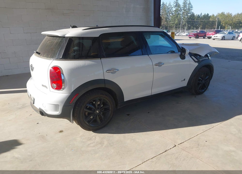 2012 MINI COOPER VIN: WMWZC5C53CWM14388
