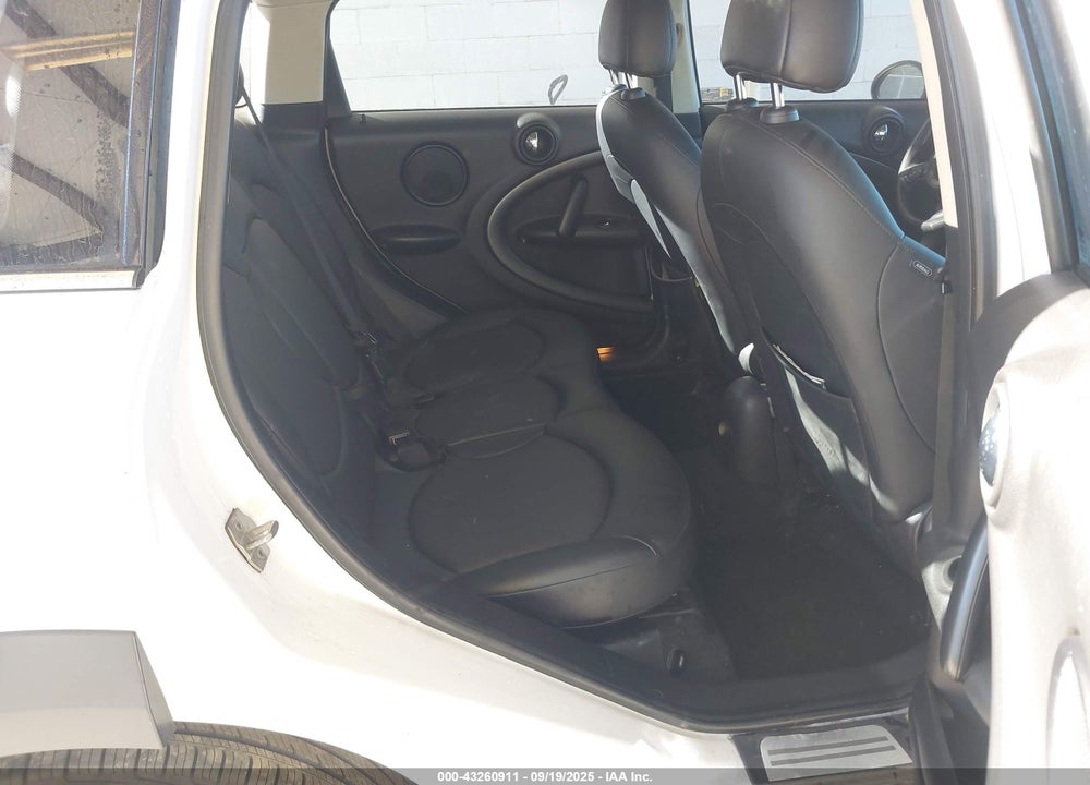2012 MINI COOPER VIN: WMWZC5C53CWM14388