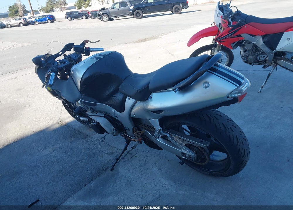 2006 SUZUKI GSX1300 R VIN: JS1GW71AX62112986