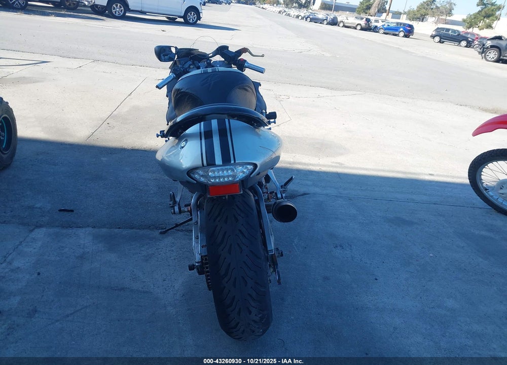 2006 SUZUKI GSX1300 R VIN: JS1GW71AX62112986