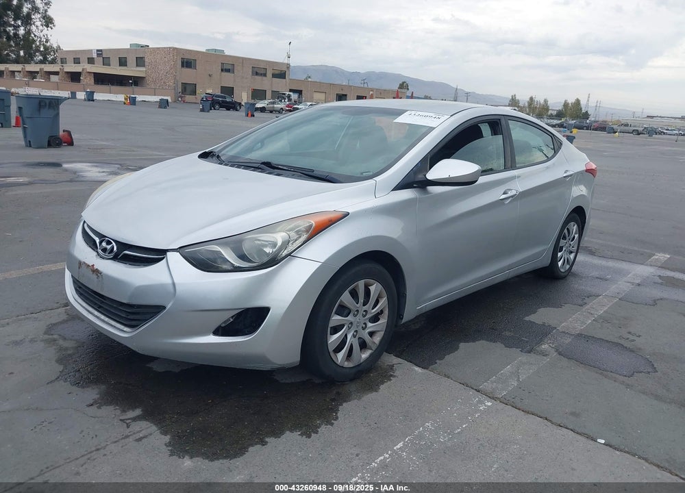 2013 HYUNDAI ELANTRA GLS VIN: 5NPDH4AE7DH158887