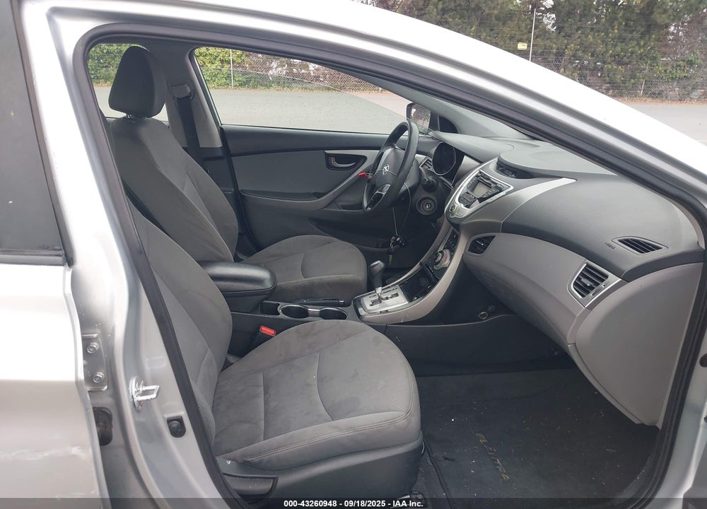 2013 HYUNDAI ELANTRA GLS VIN: 5NPDH4AE7DH158887