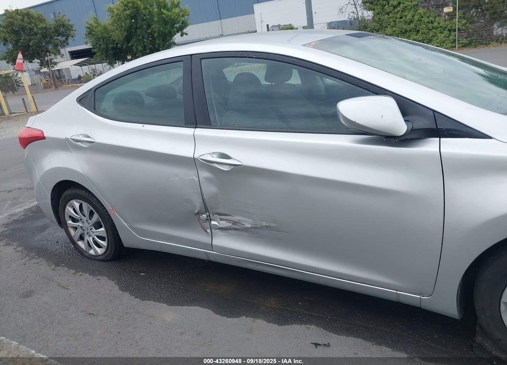 2013 HYUNDAI ELANTRA GLS VIN: 5NPDH4AE7DH158887