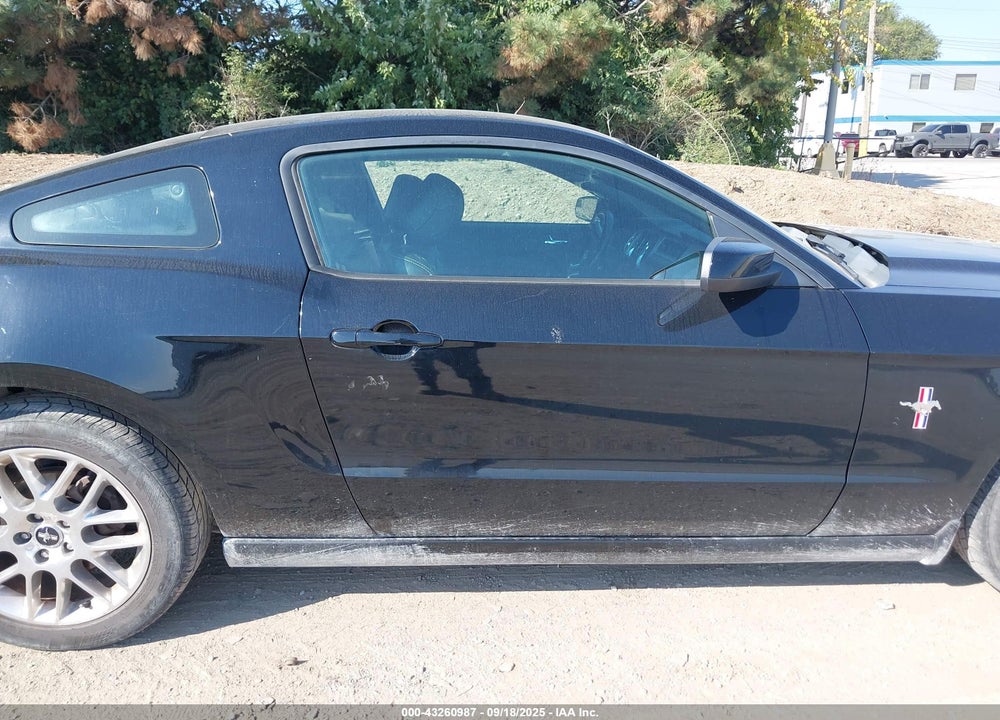 2014 FORD MUSTANG VIN: 1ZVBP8AM2E5247130