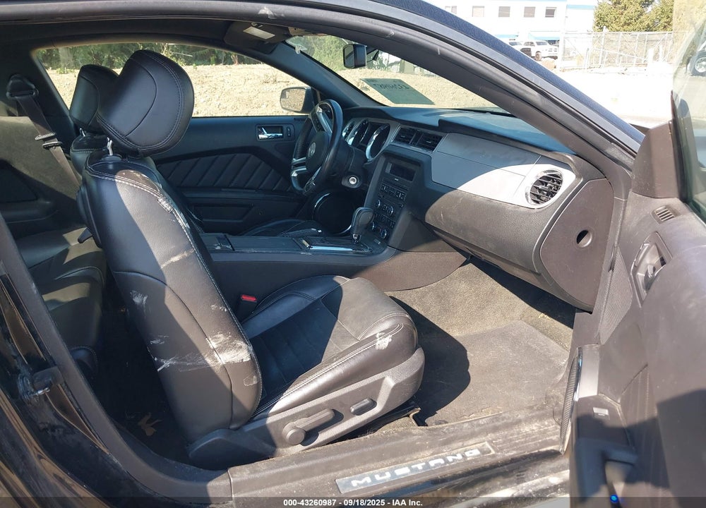 2014 FORD MUSTANG VIN: 1ZVBP8AM2E5247130
