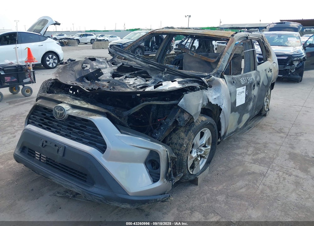 2019 TOYOTA RAV4 VIN: 2T3W1RFV7KW004737