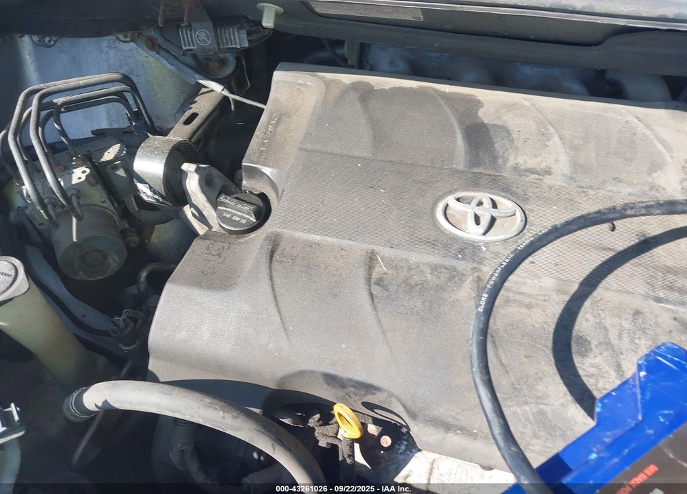 2011 TOYOTA SIENNA LE V6 VIN: 5TDKK3DC3BS071170