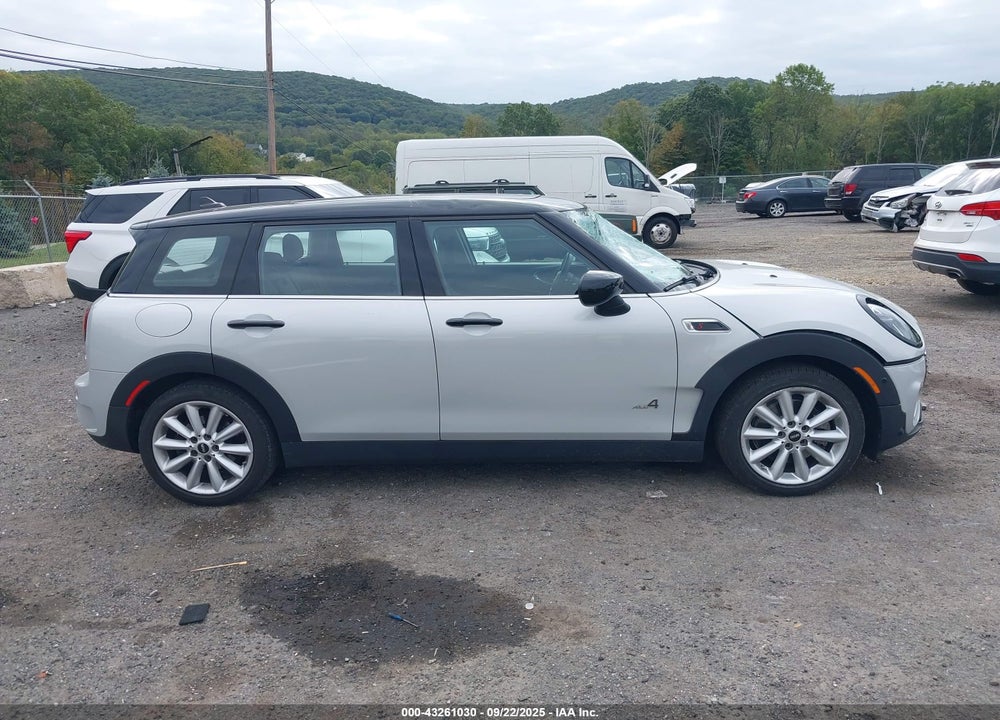 2022 MINI COOPER CLUBMAN VIN: WMWXJ1C01N2R90968