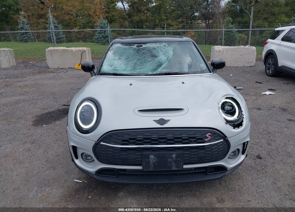 2022 MINI COOPER CLUBMAN VIN: WMWXJ1C01N2R90968