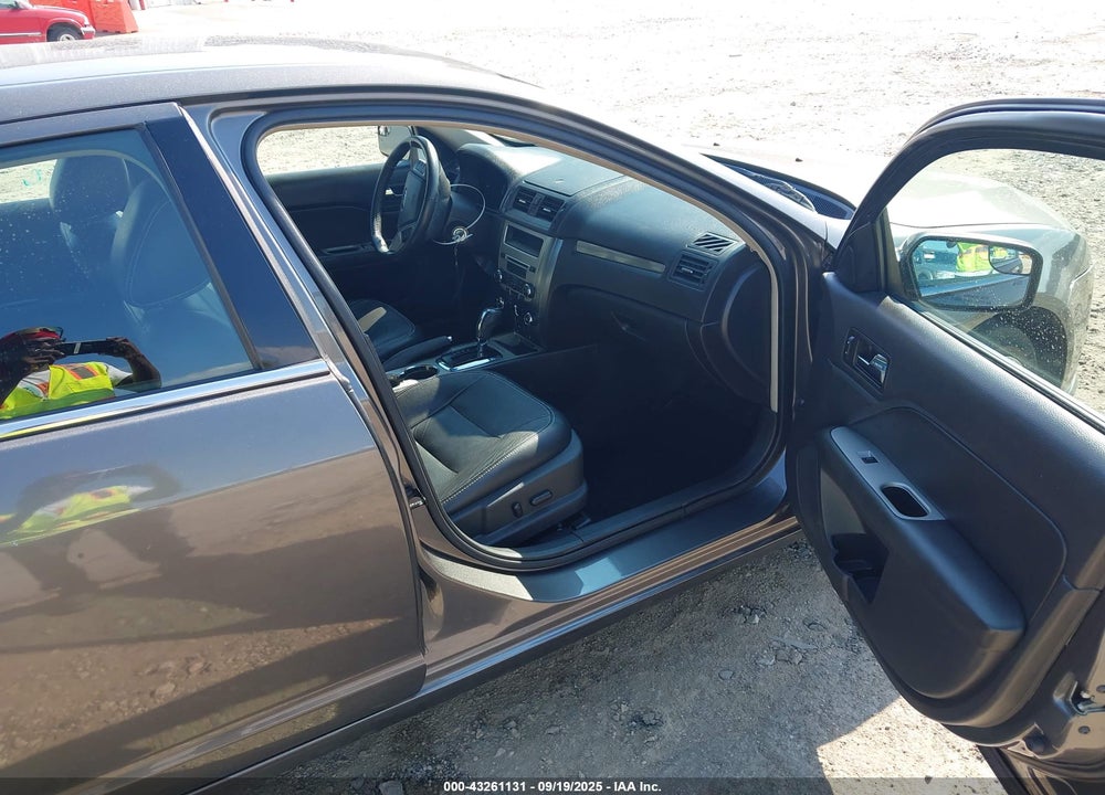 2011 FORD FUSION VIN: 3FAHP0JA8BR214622