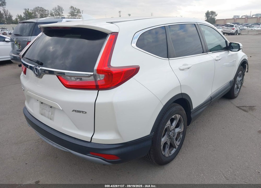 2018 HONDA CRV VIN: 2HKRW2H52JH621164