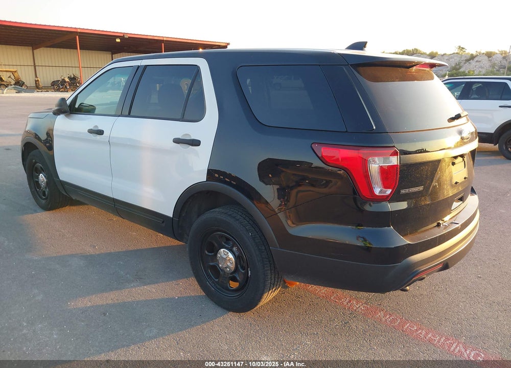 2017 FORD POLICE INTERCEPTOR UTILITY VIN: 1FM5K8AT2HGB82807