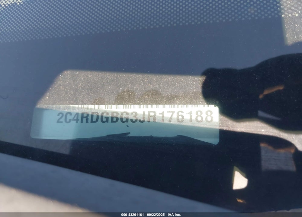 2018 DODGE GRAND CARAVAN SE VIN: 2C4RDGBG3JR176188