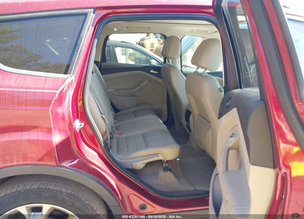 2015 FORD ESCAPE VIN: 1FMCU9JX7FUA28750