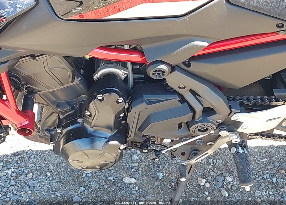 2024 KAWASAKI ER650 N VIN: ML5EREN13RDAC0400