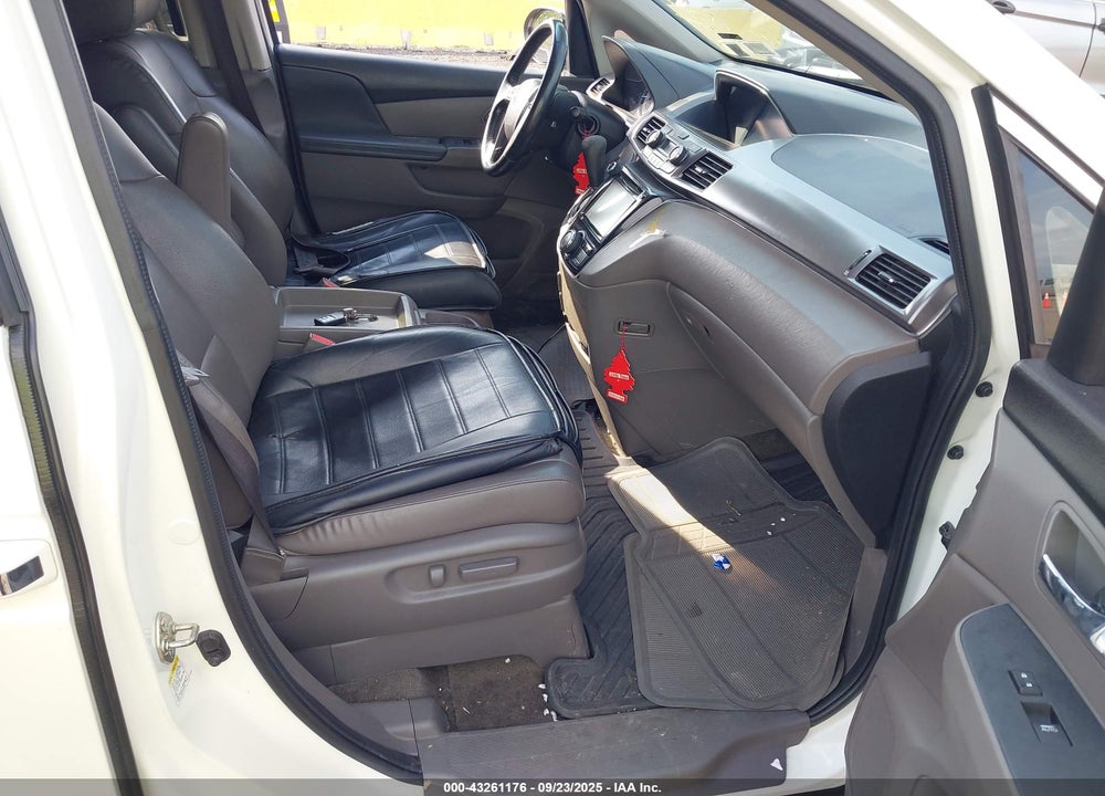 2015 HONDA ODYSSEY VIN: 5FNRL5H66FB024186