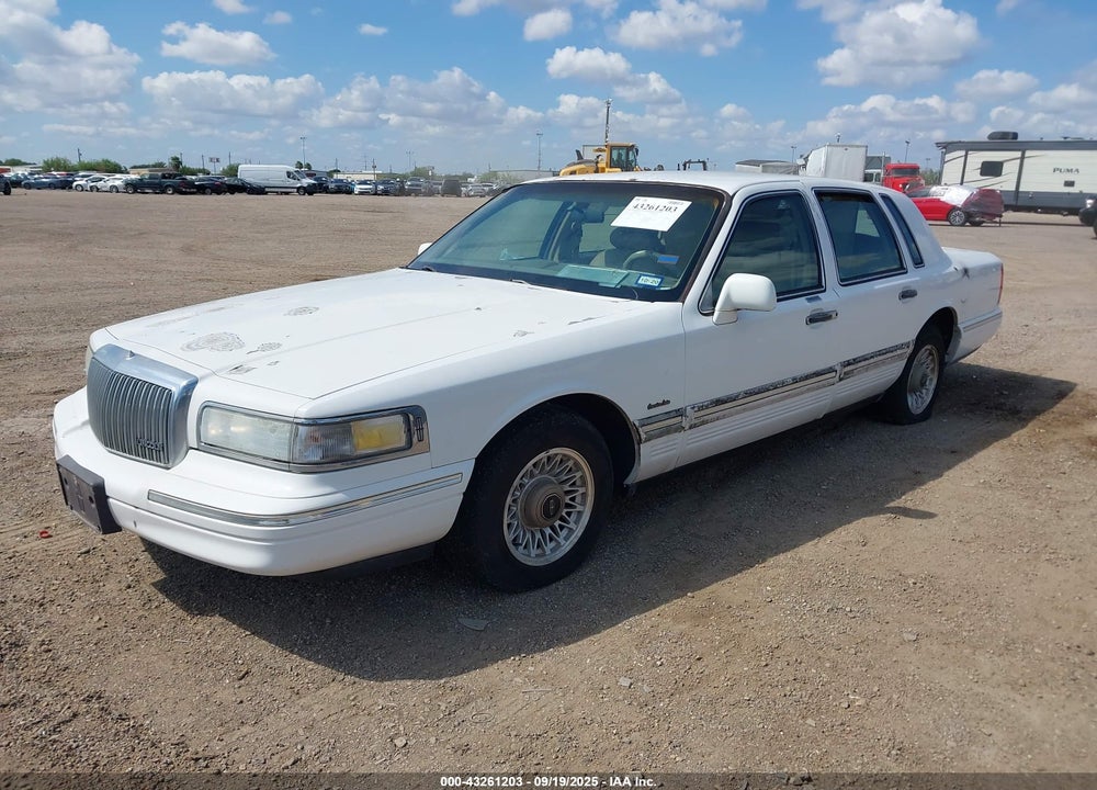 1997 LINCOLN TOWN CAR EXECUTIVE VIN: 1LNLM81W7VY713047