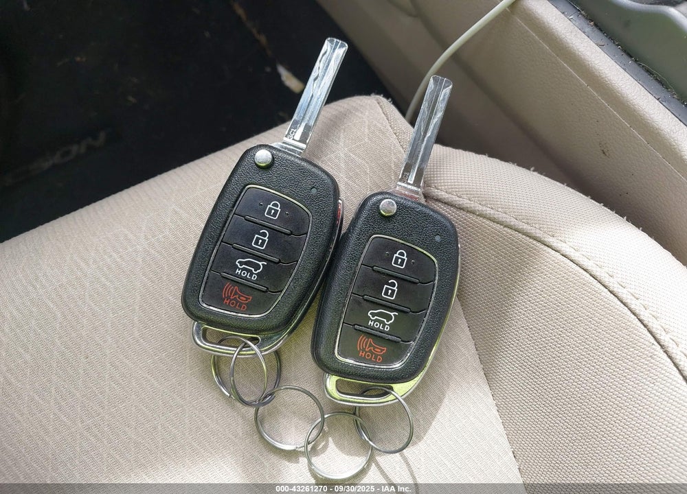 2018 HYUNDAI TUCSON SEL VIN: KM8J3CA47JU643501