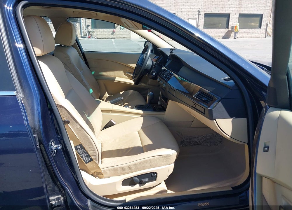 2005 BMW 530I VIN: WBANA73505B813981