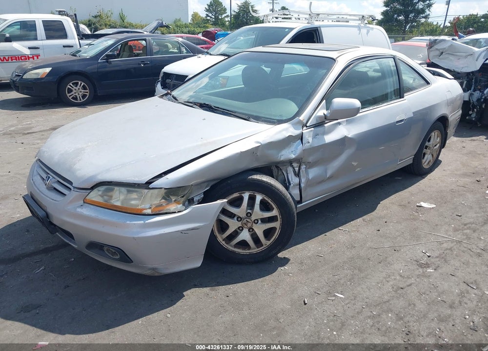 2001 HONDA ACCORD 3.0 EX VIN: 1HGCG22581A008681