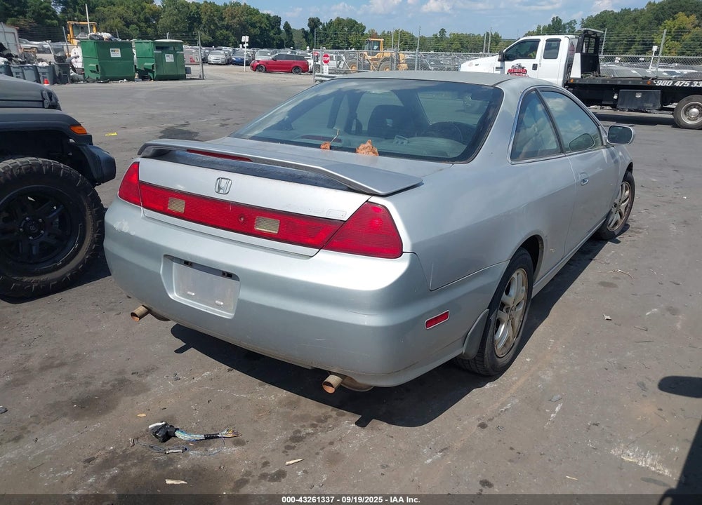 2001 HONDA ACCORD 3.0 EX VIN: 1HGCG22581A008681