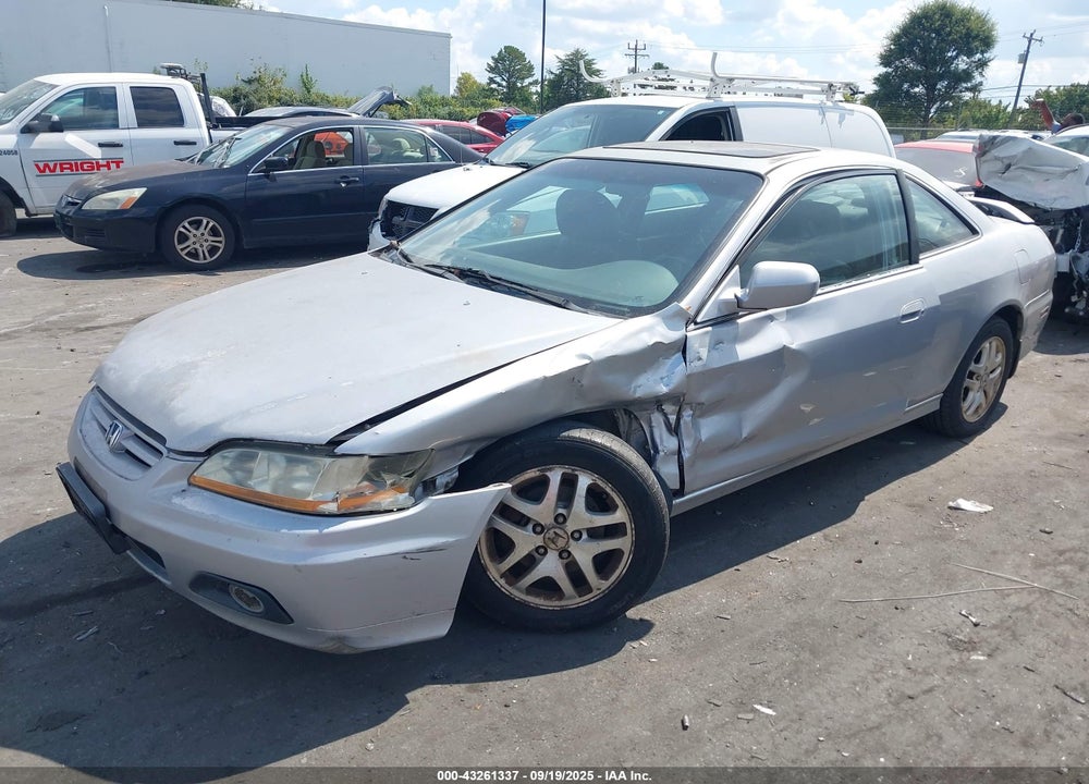 2001 HONDA ACCORD 3.0 EX VIN: 1HGCG22581A008681