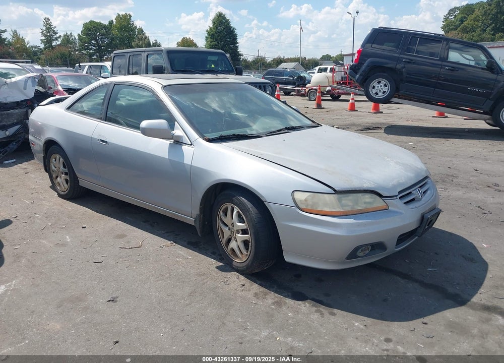 2001 HONDA ACCORD 3.0 EX VIN: 1HGCG22581A008681