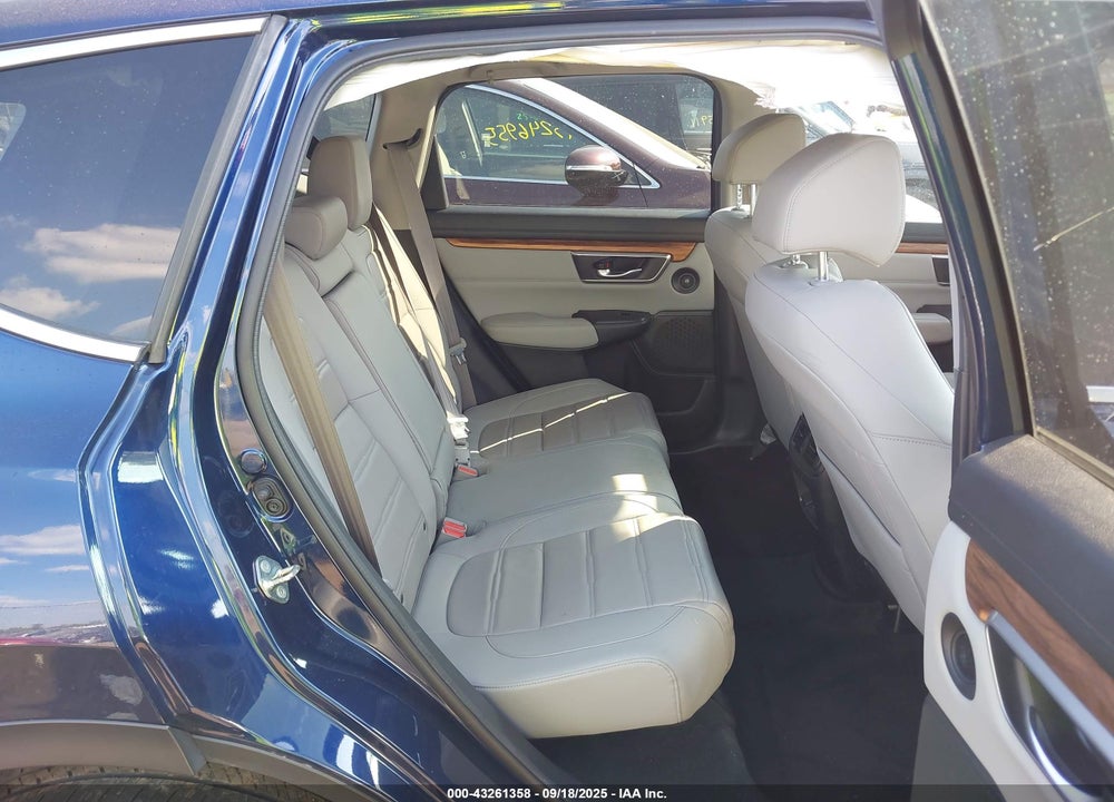 2019 HONDA CR-V VIN: 2HKRW2H87KH638120