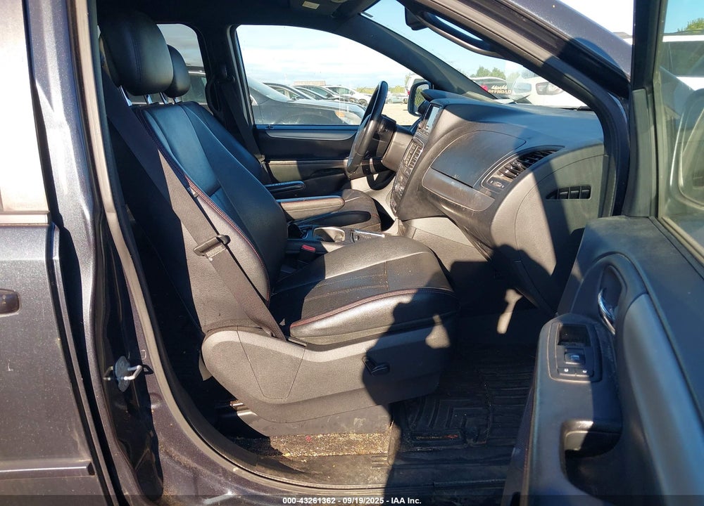 2014 DODGE GRAND CARAVAN VIN: 2C4RDGEG7ER190077
