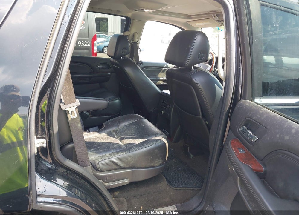 2007 CADILLAC ESCALADE STANDARD VIN: 1GYFK638X7R417280