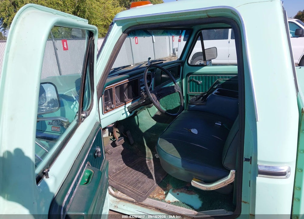 1977 FORD F100 VIN: F10GRY26744