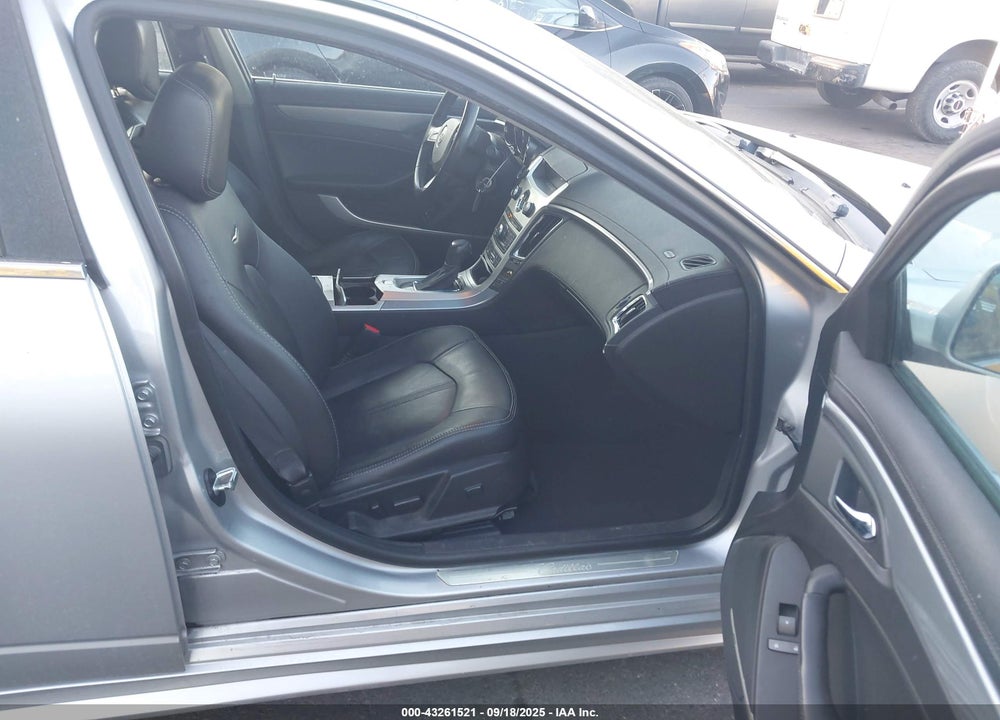 2013 CADILLAC CTS VIN: 1G6DH5E55D0175641