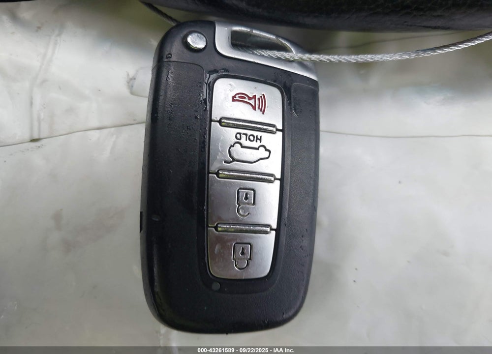 2011 KIA SORENTO VIN: 5XYKUDA23BG041966