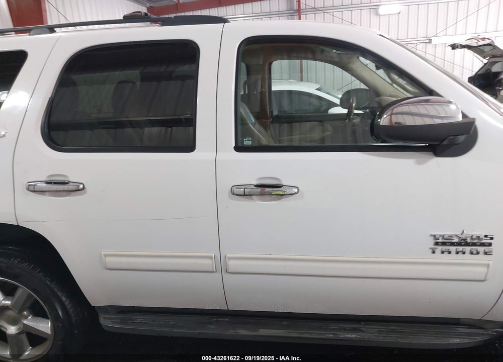 2011 CHEVROLET TAHOE LT VIN: 1GNSCBE04BR355148