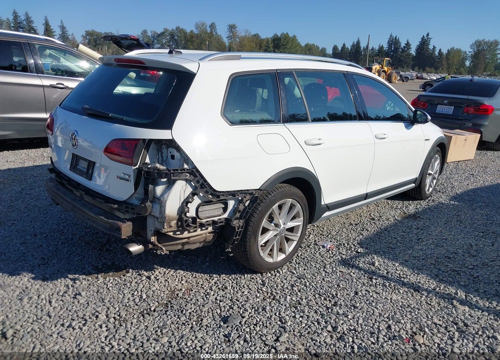 2017 VOLKSWAGEN GOLF ALLTRACK VIN: 3VWH17AU5HM524728