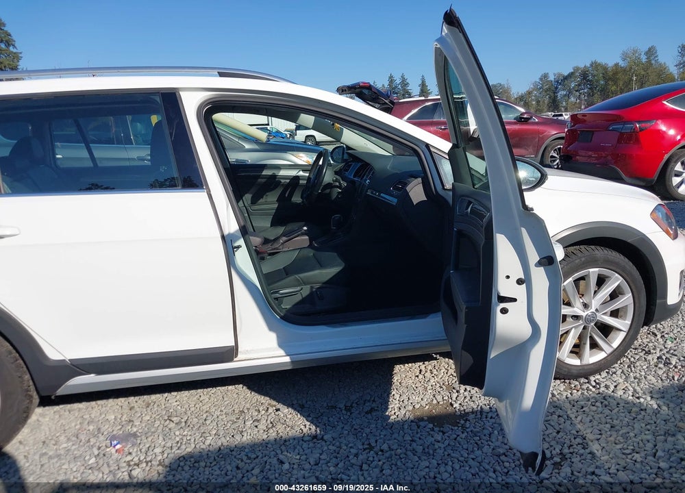 2017 VOLKSWAGEN GOLF ALLTRACK VIN: 3VWH17AU5HM524728