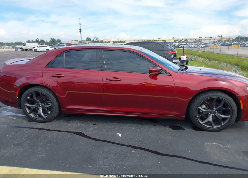 2021 CHRYSLER 300 300S VIN: 2C3CCABG6MH585788