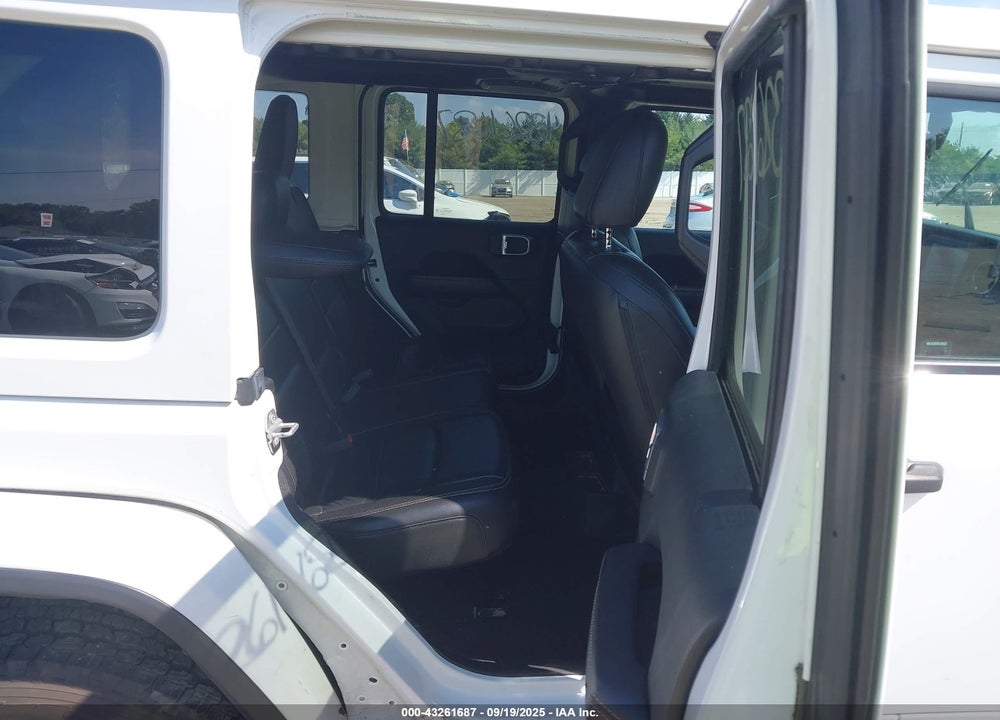 2018 JEEP WRANGLER UNLIMITED VIN: 1C4HJXEG0JW130907