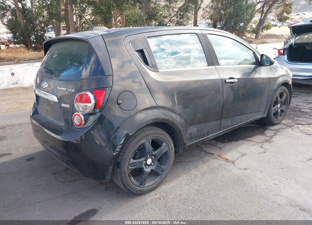 2016 CHEVROLET SONIC VIN: 1G1JE6SB8G4151722