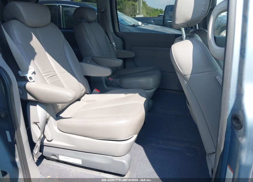 2010 KIA SEDONA VIN: KNDMH4C34A6357851