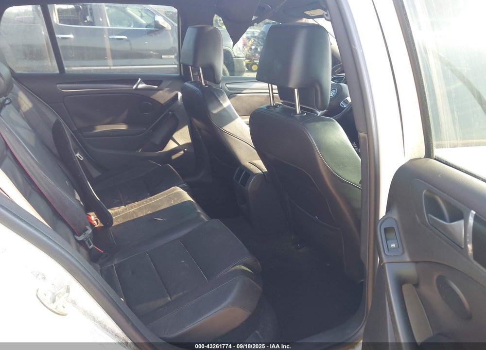 2014 VOLKSWAGEN GTI VIN: WVWHD7AJ5EW010809