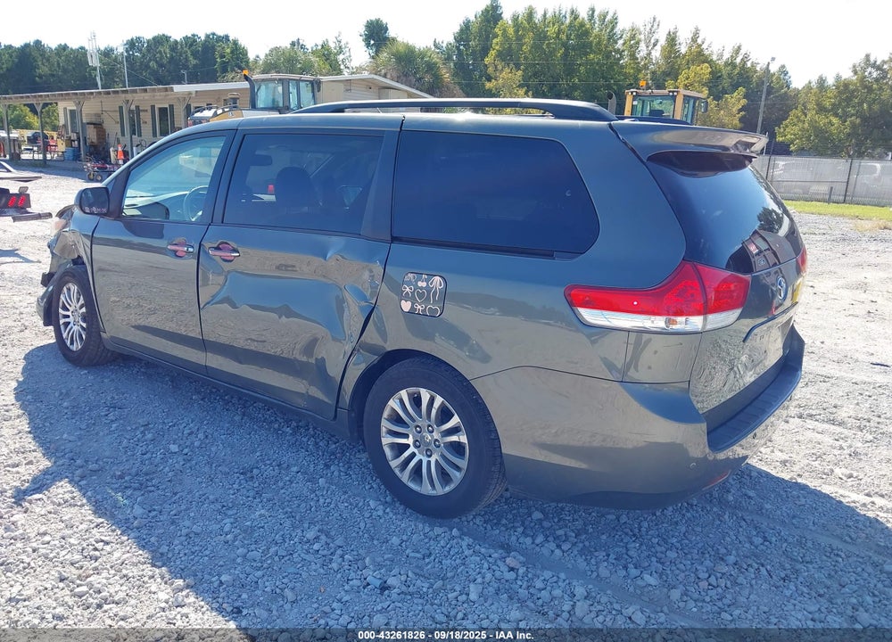 2011 TOYOTA SIENNA XLE V6 VIN: 5TDYK3DC2BS125763