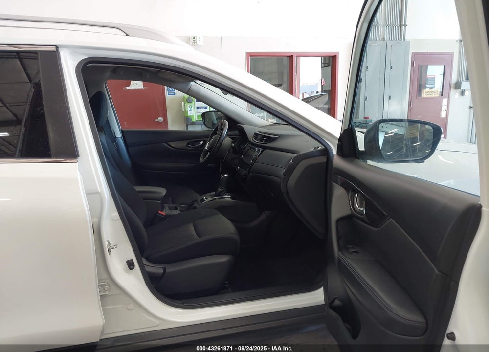 2020 NISSAN ROGUE SV INTELLIGENT AWD VIN: JN8AT2MV7LW119053