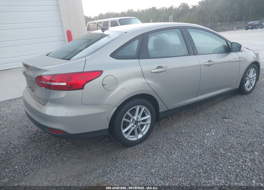 2016 FORD FOCUS SE VIN: 1FADP3F27GL263382