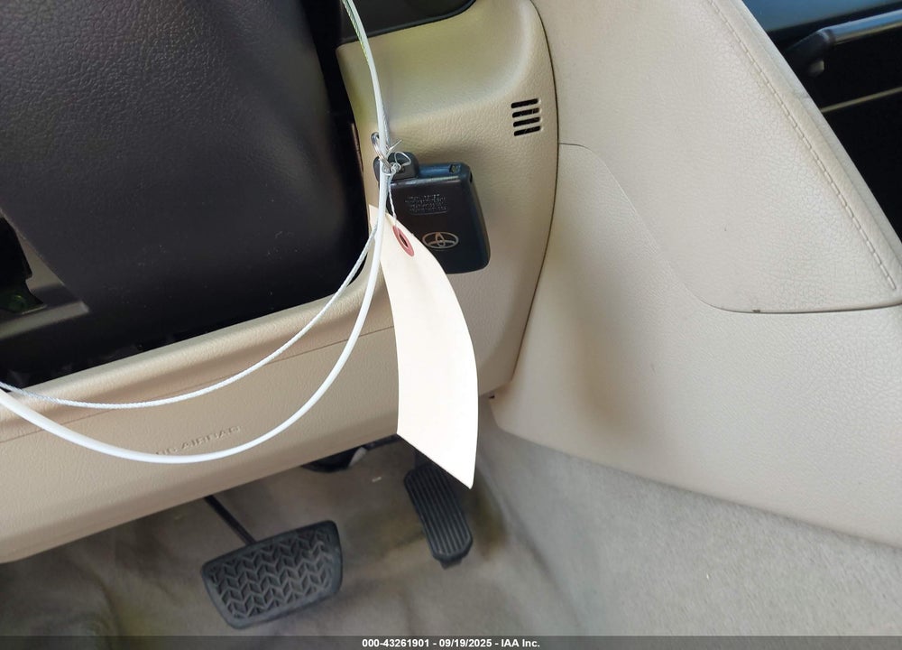 2014 TOYOTA CAMRY XLE V6 VIN: 4T1BK1FK1EU545668