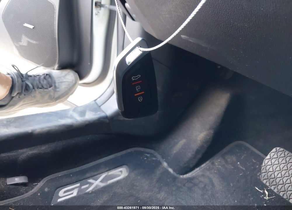 2016 MAZDA CX-5 VIN: JM3KE2DY4G0740190