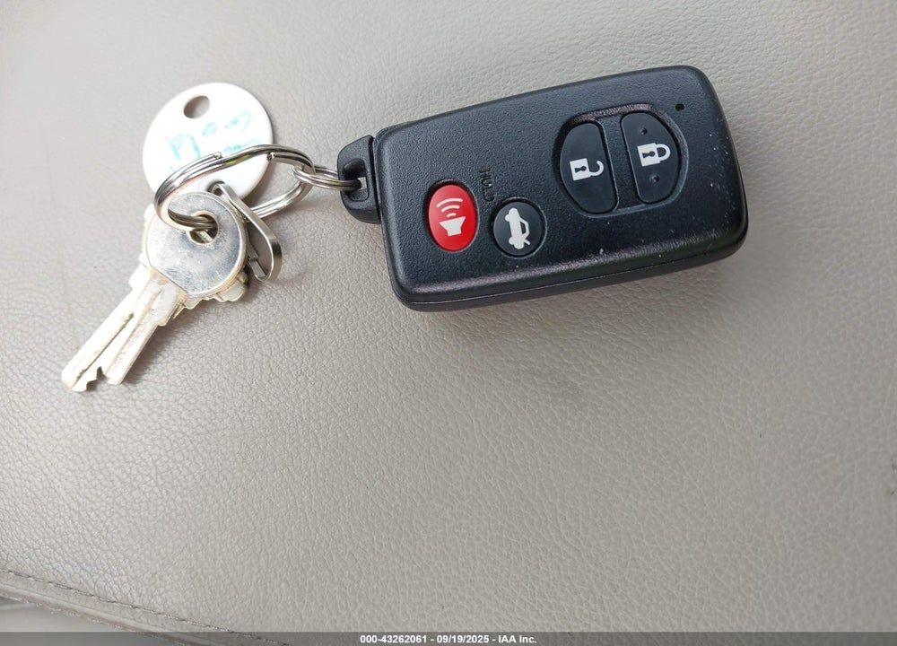 2011 TOYOTA CAMRY XLE V6 VIN: 4T1BK3EK8BU118254