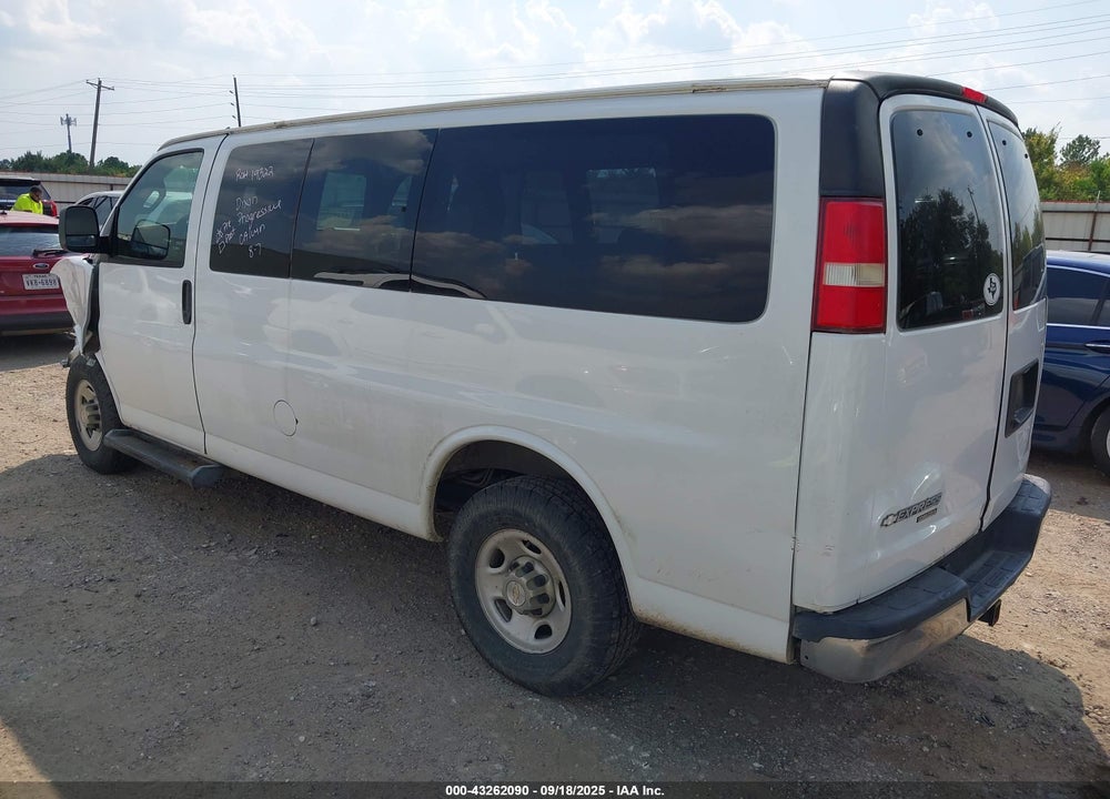 2016 CHEVROLET EXPRESS 3500 LT VIN: 1GAZGMFG8G1260240